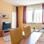 Dnd, Kun Apartments, Keleti Railway Station 3* Βουδαπέστη