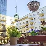 Dnd, Kun Apartments, Keleti Railway Station Ξενοδοχείο με διαμερίσματα Βουδαπέστη