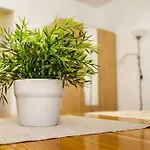 Dnd, Kun Apartments, Keleti Railway Station 3* Βουδαπέστη