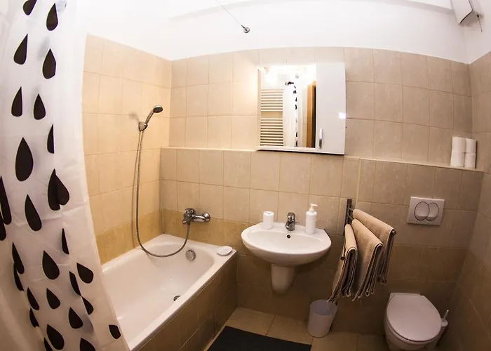 Dnd, Kun Apartments, Keleti Railway Station アパートホテル