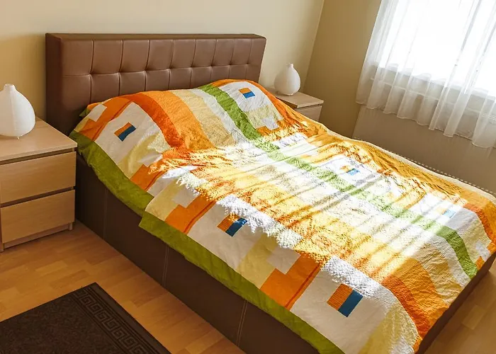 Dnd, Kun Apartments, Keleti Railway Station アパートホテル 3*