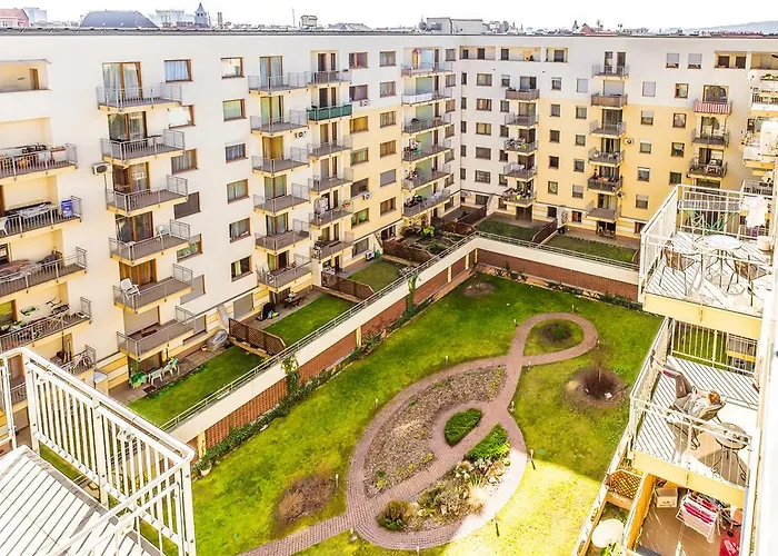 Dnd, Kun Apartments, Keleti Railway Station 3*