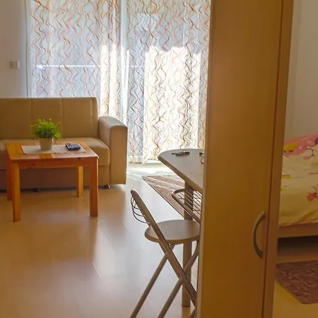 Dnd, Kun Apartments, Keleti Railway Station Apartmanhotel