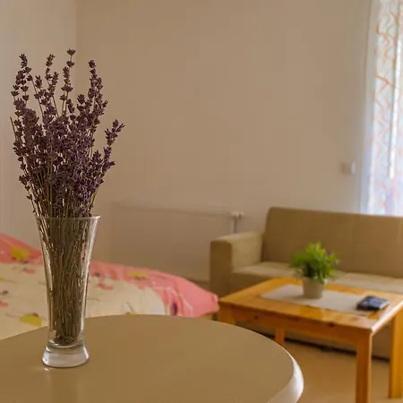 Dnd, Kun Apartments, Keleti Railway Station Apartmanhotel 3*