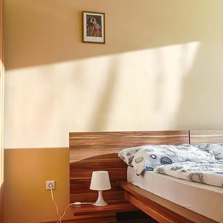 Apartmanhotel Dnd, Kun Apartments, Keleti Railway Station Budapest