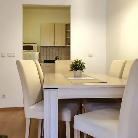 Apartmanhotel Dnd, Kun Apartments, Keleti Railway Station 3*