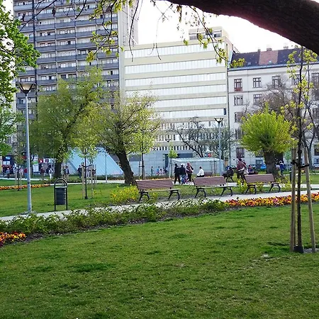 Dnd, Kun Apartments, Keleti Railway Station Budapest