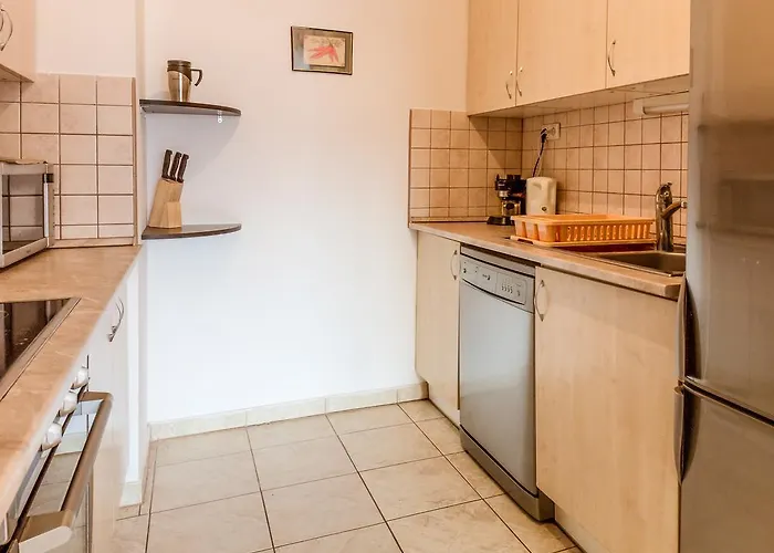 Dnd, Kun Apartments, Keleti Railway Station Budapest