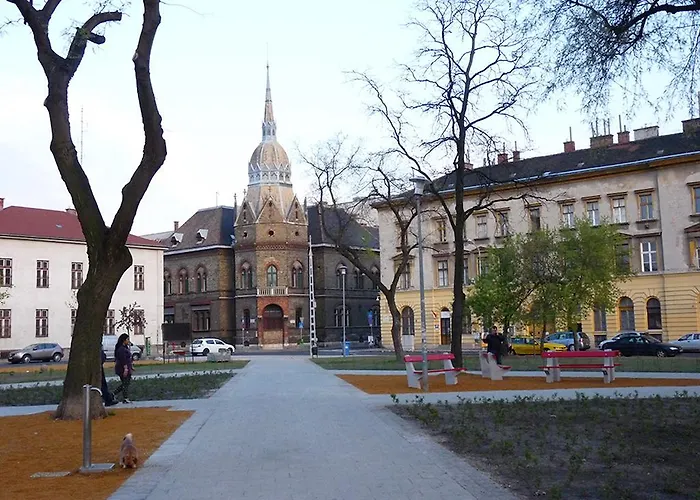 Dnd, Kun Apartments, Keleti Railway Station