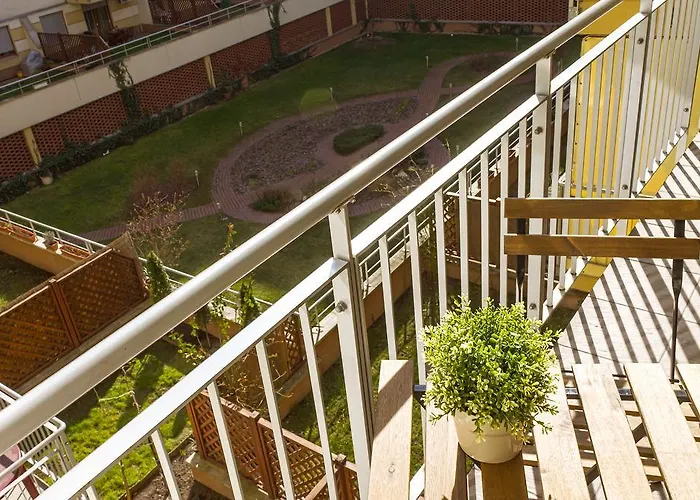 Dnd, Kun Apartments, Keleti Railway Station 3* Budapest