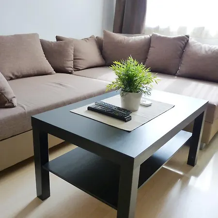 Dnd, Kun Apartments, Keleti Railway Station アパートホテル ブダペスト
