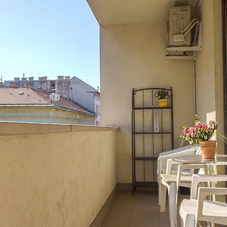 Apart Otel Dnd, Kun Apartments, Keleti Railway Station Budapeşte