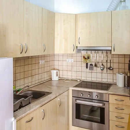 Apartmanhotel Dnd, Kun Apartments, Keleti Railway Station