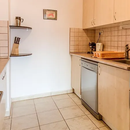 Dnd, Kun Apartments, Keleti Railway Station Budapest