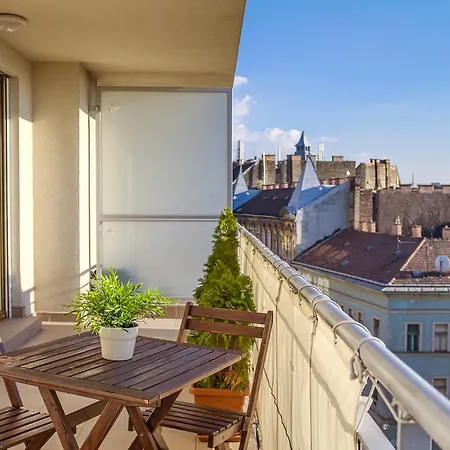 Dnd, Kun Apartments, Keleti Railway Station Aparthotel 3*