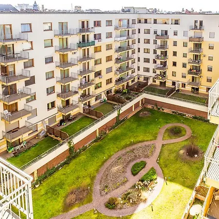 Dnd, Kun Apartments, Keleti Railway Station 3*