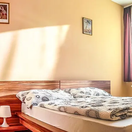 Dnd, Kun Apartments, Keleti Railway Station Apart Otel