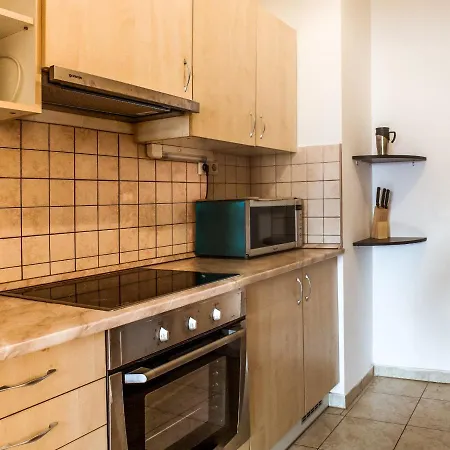 Dnd, Kun Apartments, Keleti Railway Station アパートホテル ブダペスト
