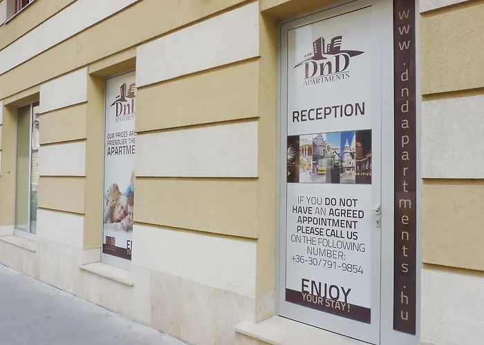 Dnd, Kun Apartments, Keleti Railway Station
