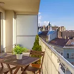 Dnd, Kun Apartments, Keleti Railway Station شقة فندقية 3*